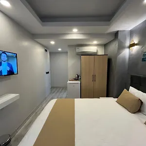 https://white-palace-istanbul.istanbul-turkeyhotels.com