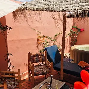 Anisse Guest house